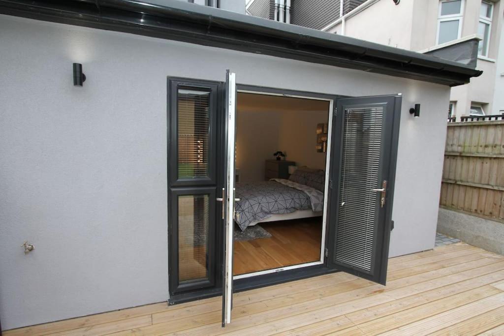 Lovely One Bed Apartment-Near All Transport-Village-Freeparking London Exterior photo